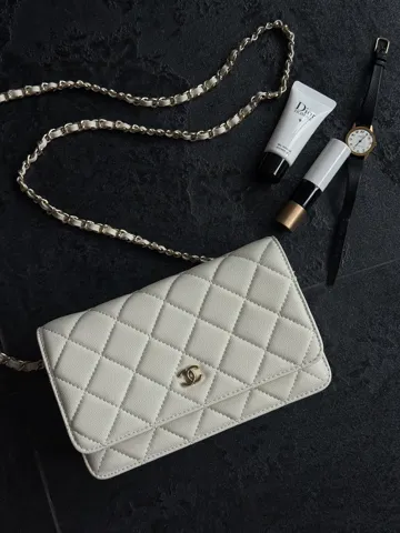 Chanel Classic Wallet on Chain Quilted Caviar Milk/Gold Магнітна Коробка
