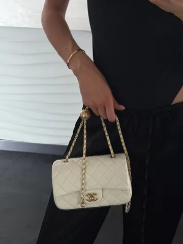 Chanel Classic 1.55 Small Single Flap in Milk/Gold Магнітна Коробка